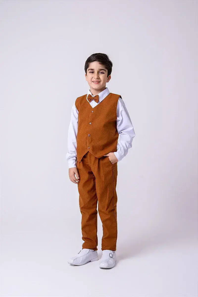 Conjunto social leonardo colete caramelo