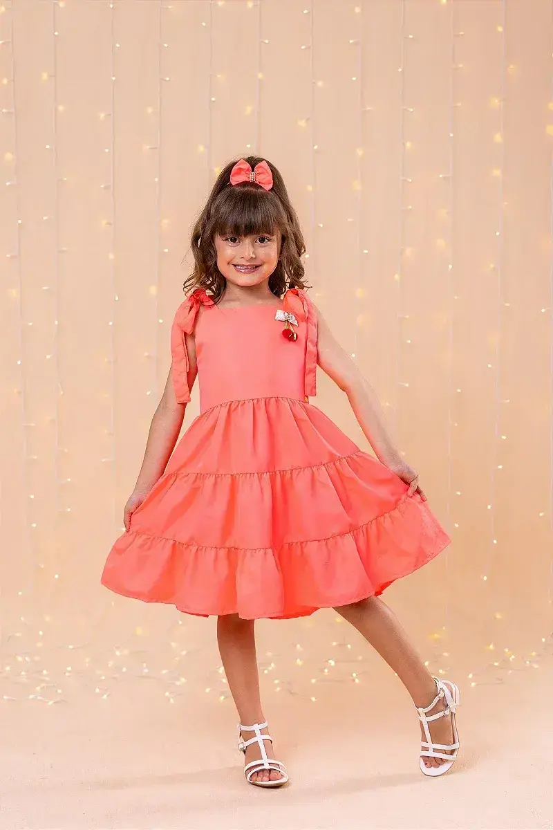 Vestido rosa neon cerejinha
