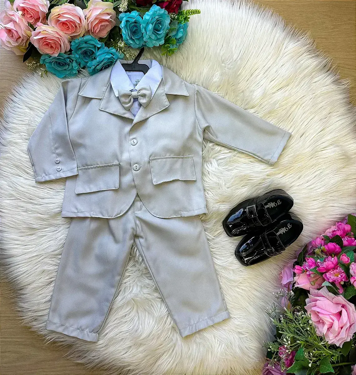 Conjunto social gabriel terno blaizer cinza claro