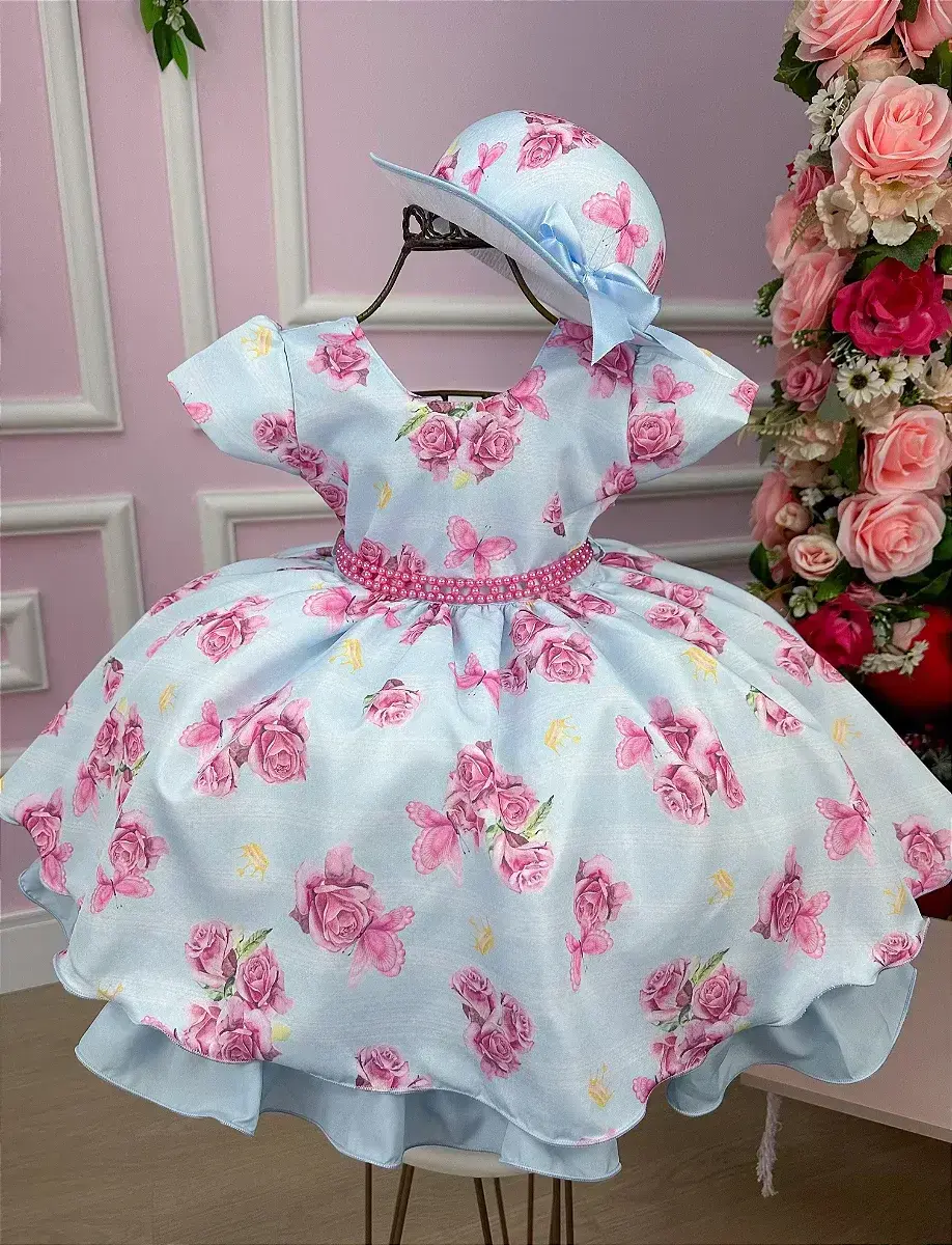 Vestido chapeu azul flores e borboletas