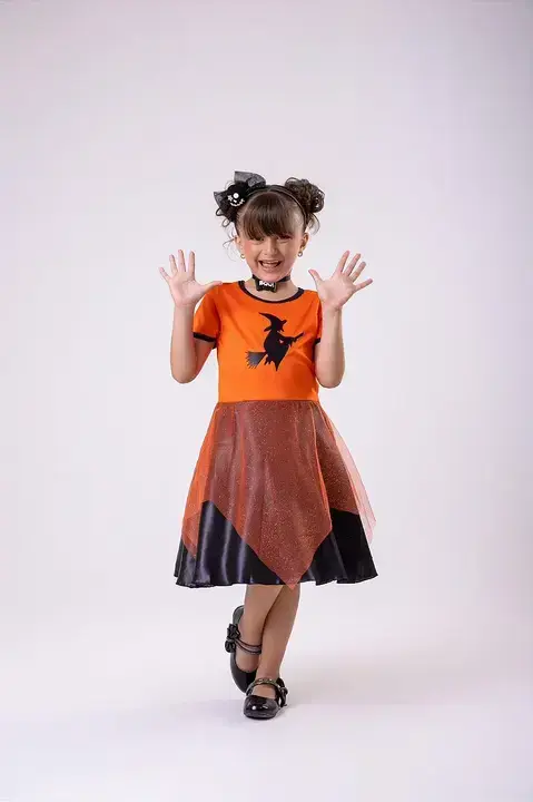 Fantasia Halloween bruxinha laranja